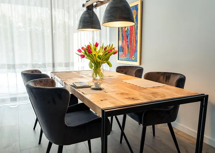 Apartview Plazowa Residence With Parking By Rent Like Home